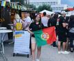 Carolina arată mândră în fața camerelor steagul țării pentru care joacă Ronaldo / Foto: A Bola