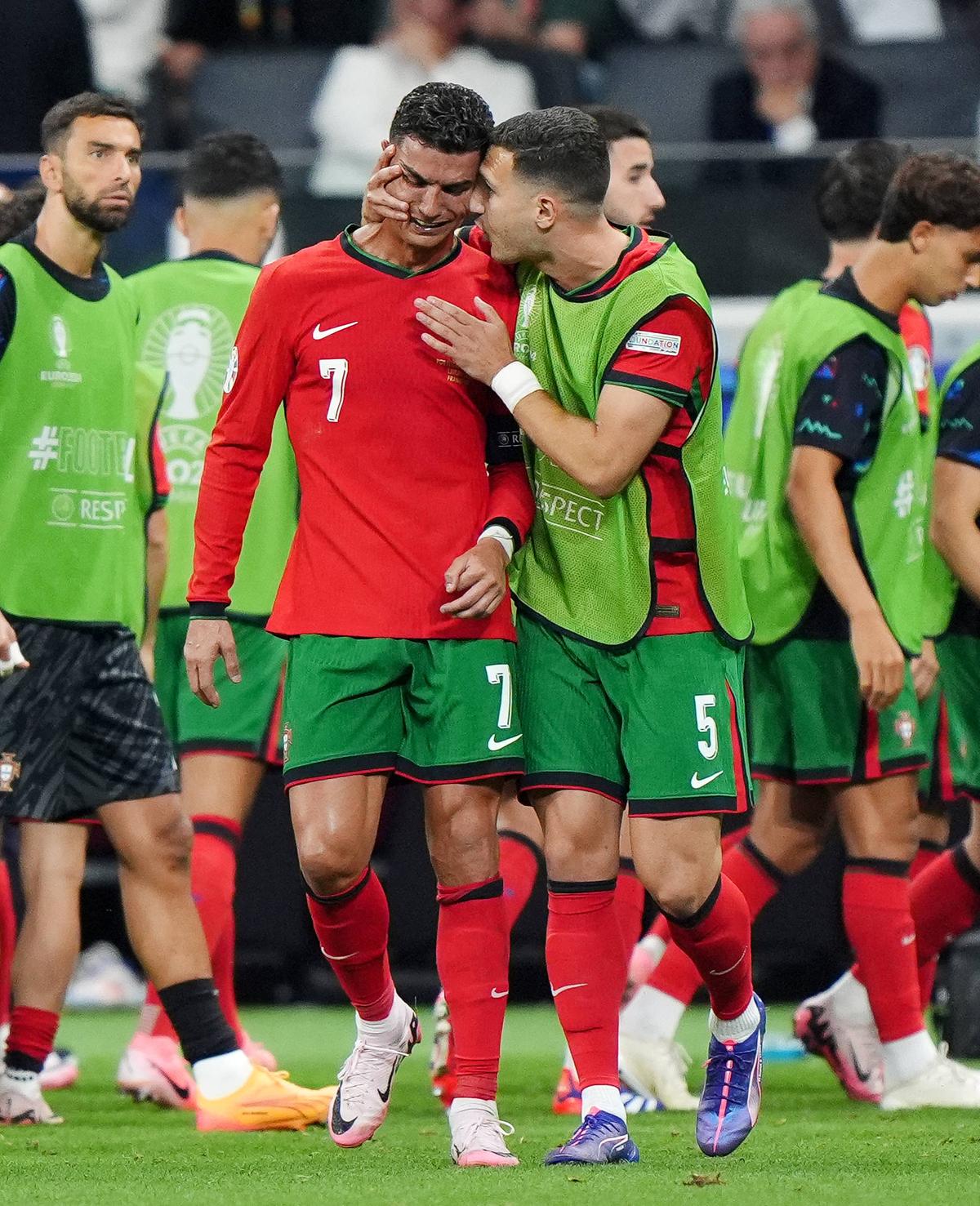 Primele vorbe rostite de Cristiano Ronaldo, după lacrimi: „Momente inexplicabile” + Mesajul de șase cuvinte care a strâns 40 milioane de vizualizări!