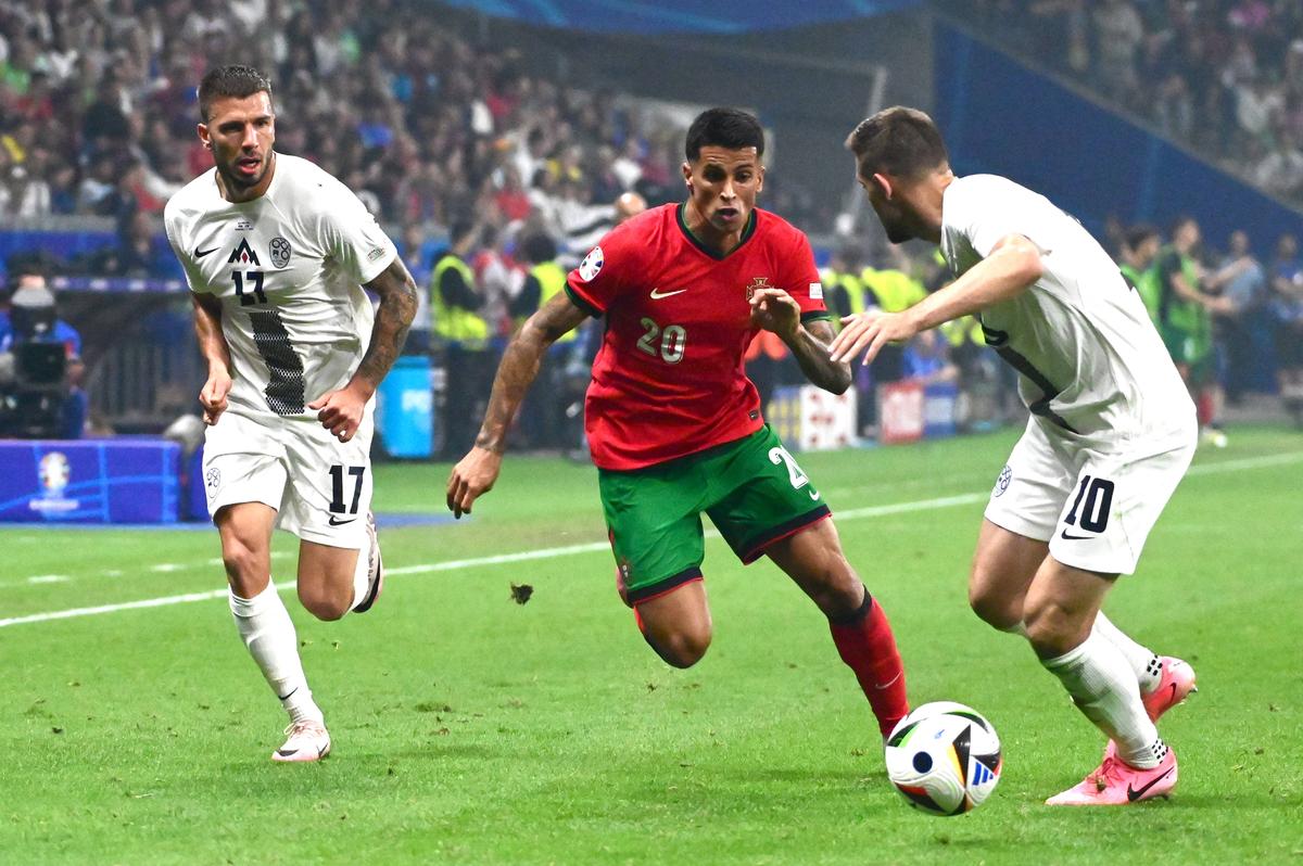 „Ce notă ai da evoluțiilor tale?” » Starul lui Guardiola, luat la întrebări înainte de Portugalia - Franța
