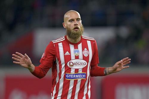 Branislav Ninaj, fundașul central de la Sepsi, s-a transferat. Foto: Imago