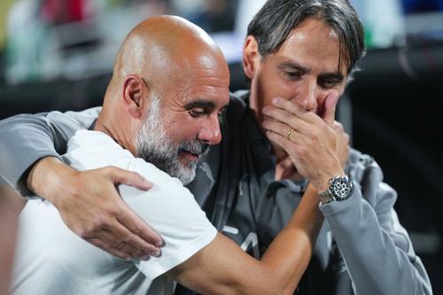 Simone Inzaghi îl îmbrățișează pe Pep Guardiola la final / Foto: Imago