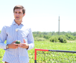 Ciprian Tătăruşanu s-a lansat în agricultură. GSP.RO a vizitat cooperativa agricolă „Din Grădina Noastră BIO”, din comuna Conțești. Foto: Andrei Crăițoiu