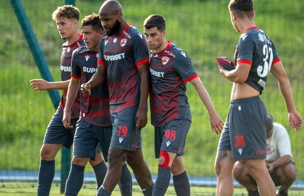 Surprize în cantonamentul lui Dinamo! Noi soluții pentru Zeljko Kopic