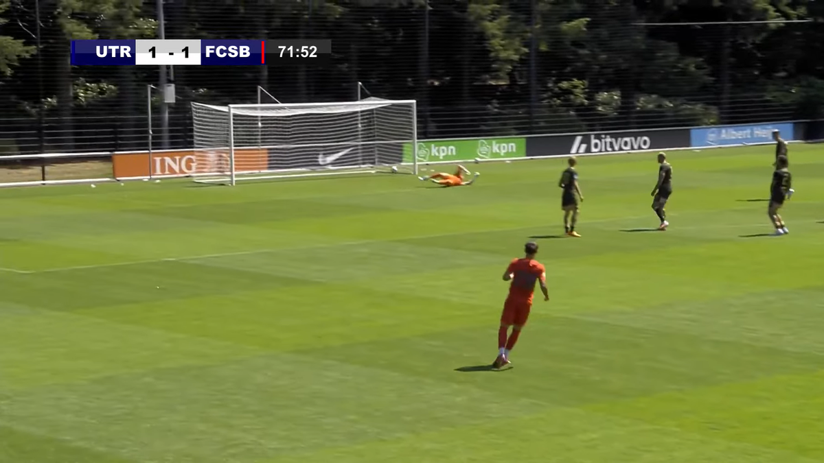 Golul marcat de Dennis Politic în FCSB - Utrecht