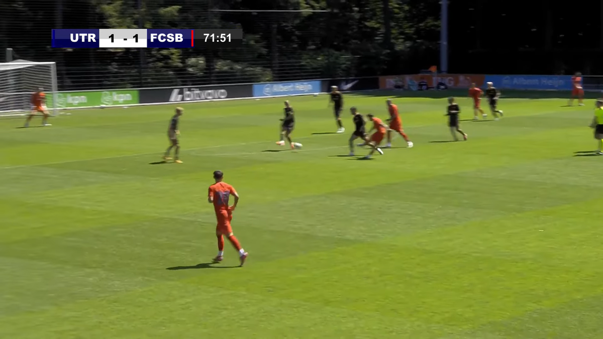 Golul marcat de Dennis Politic în FCSB - Utrecht
