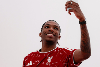Liverpool și-a permis să dea 70 de milioane de euro pe un jucător de care fotbalul mare încă nu a auzit