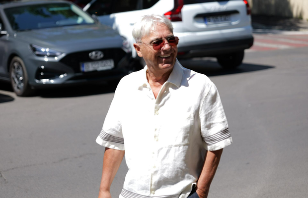 Sorin Cârțu îl felicită personal: „Bine că nu s-a dus la U Cluj! Nu dădea bine pentru el”