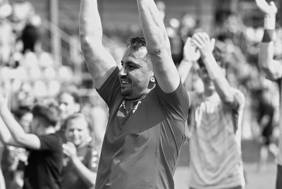 Radu Mărginean, aici la un meci al celor de la UTA / foto: Facebook @ UTA Arad Detalii cutremurătoare. Martor la tragedia cu Radu Mărginean: „E mort, nea Nicu, e mort... A fost cel mai dureros sunet omenesc pe care l-am auzit în astă viață”