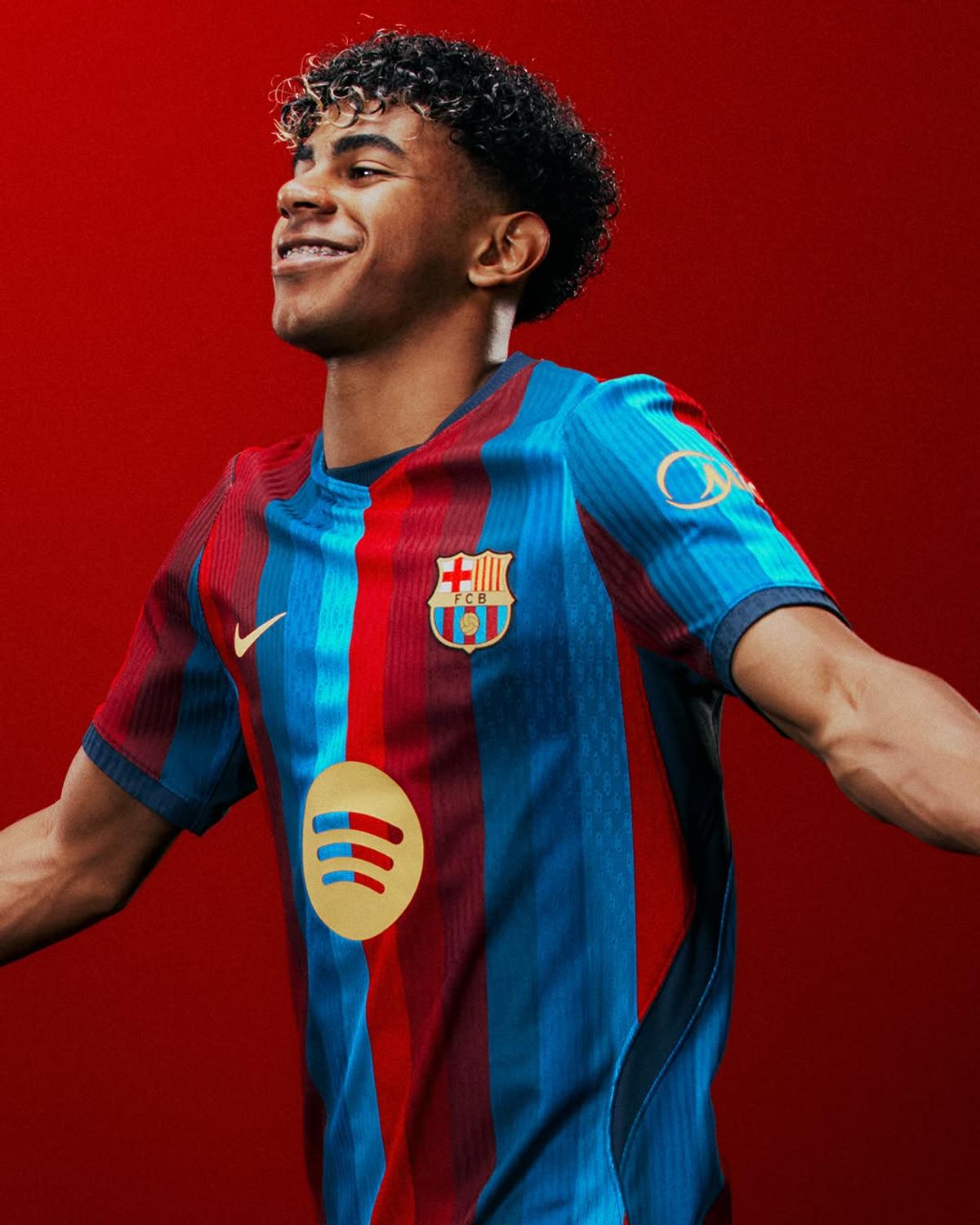 FC Barcelona și-a prezentat noul echipament. „Inspirat de fațada noului stadion renovat”