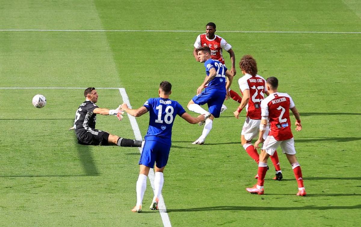 Regulă drastică în Premier League! Cine tușește intenționat poate fi dat în judecată