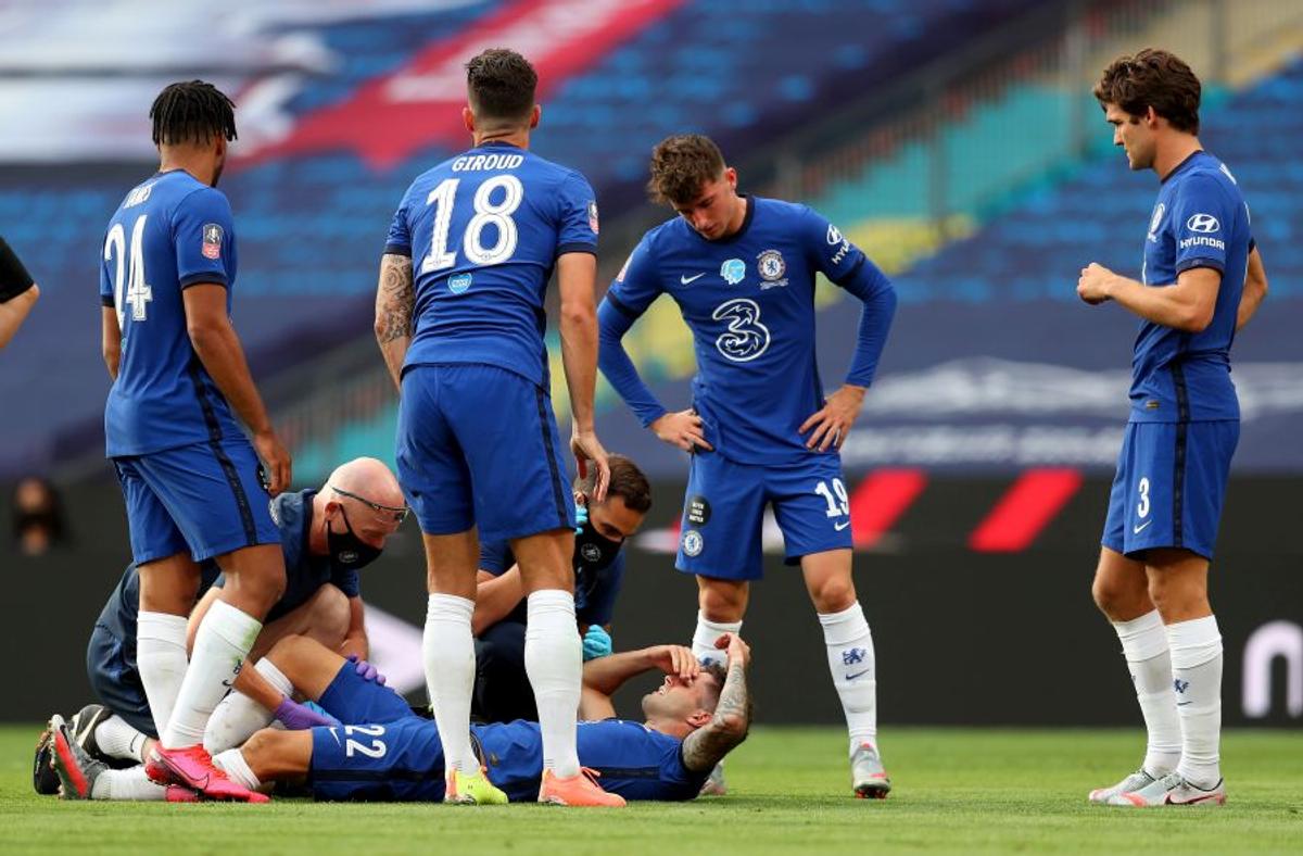 Regulă drastică în Premier League! Cine tușește intenționat poate fi dat în judecată