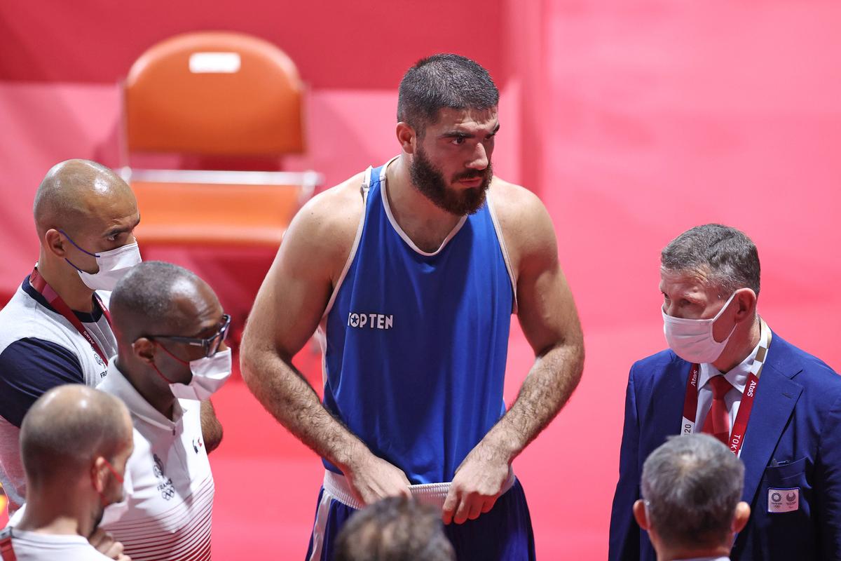 Scandal la Jocurile Olimpice » Era sigur de victorie, dar a fost descalificat! La final a făcut haos în ring