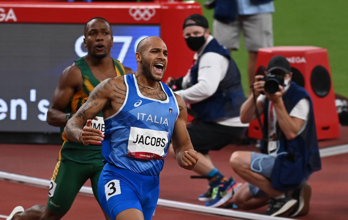 Surpriză la proba regină a atletismului! Un italian a câștigat aurul olimpic la 100m