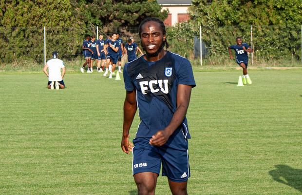 Fostul „copilul-minune” al Olandei, contact dur cu Liga 1 » Ce a făcut la primul meci sub comanda lui Mutu
