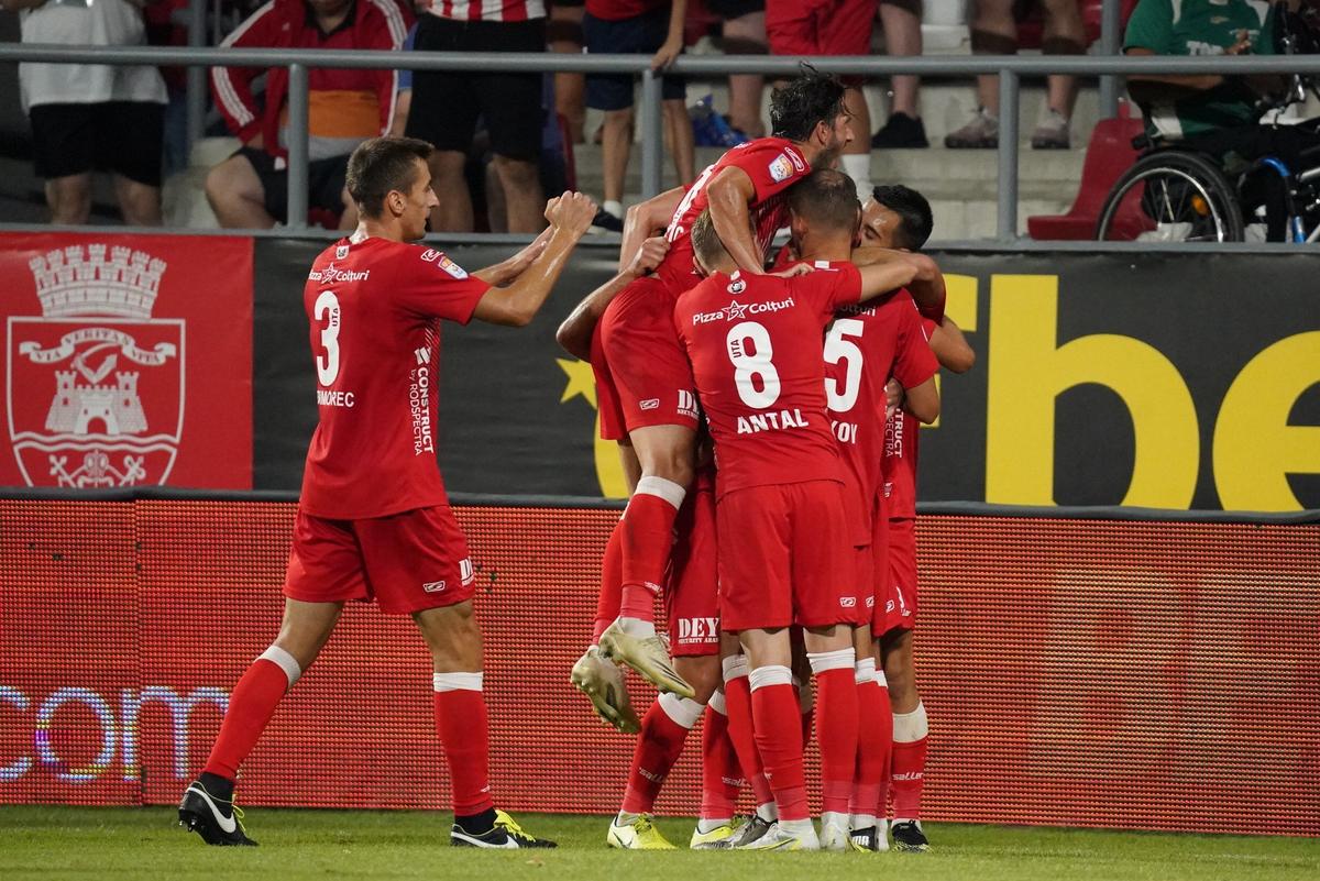 Noul „protejat” de la FCSB: „Îmi place mie de el, cu asta basta!”