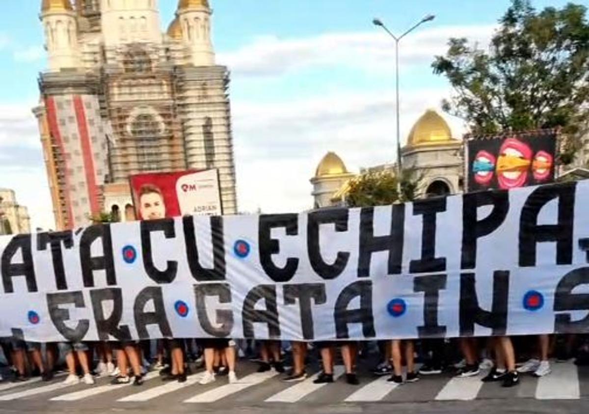 FOTO Protest al fanilor CSA Steaua la MApN 01.08.2022