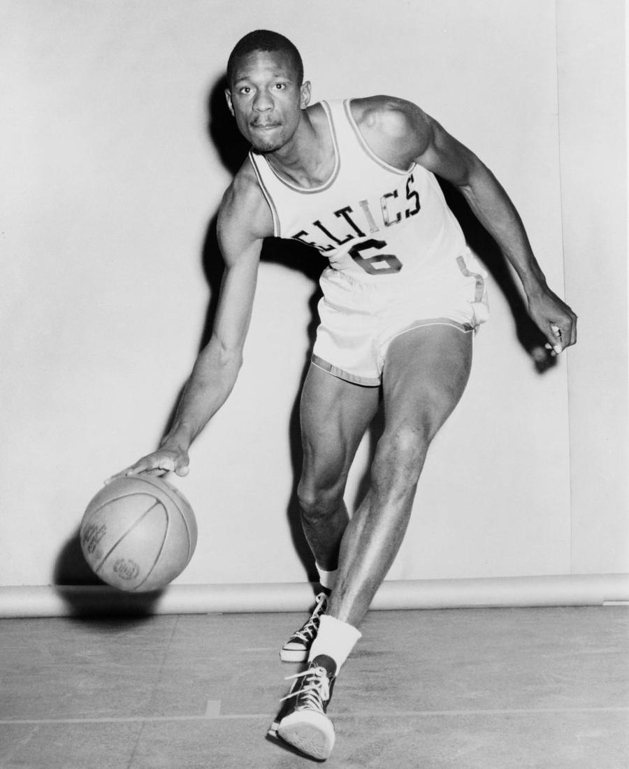 Un gigant între giganți » Vladimir Moraru despre Bill Russell, legenda baschetului decedată ieri: „Rivalitatea cu Chamberlain rămâne cea mai frumoasă poveste”