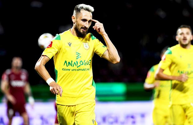 CFR Cluj a încercat să-i „fure” FCSB-ului noul transfer: „I-au oferit 25.000 de euro pe lună”