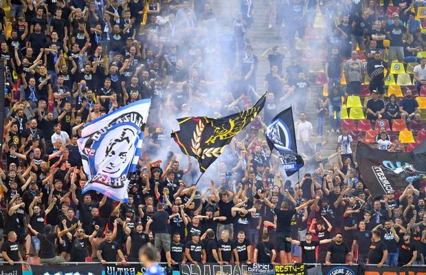 Ce s-a întâmplat după FCSB - FCU Craiova » Fanii olteni au înjurat rivala CSU Craiova, sub privirile jucătorilor și ale lui Croitoru