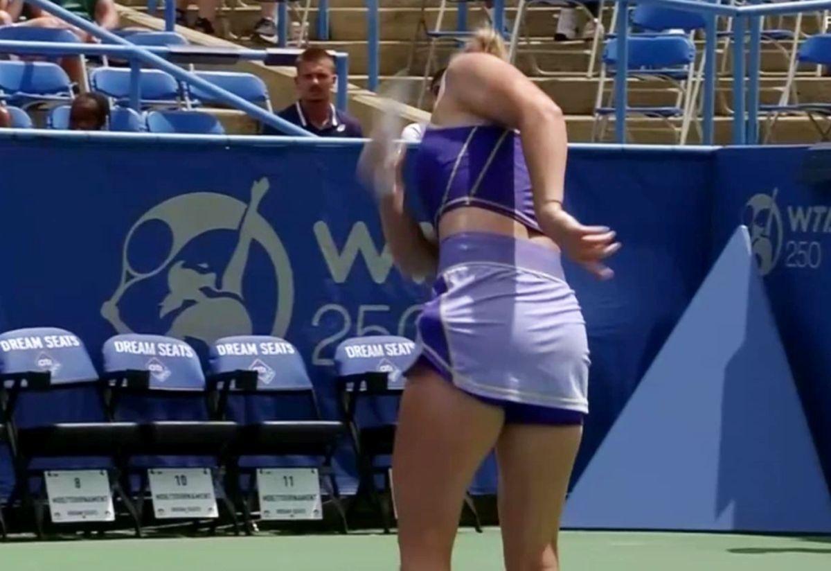 Simona Halep, criză de nervi la Washington » Și-a nimicit racheta