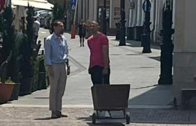 Surprins cu un căruț prin centrul Craiovei, Claudiu Răducanu a luat atitudine: „Nu îmi este rușine, nu o să mă denigrați”