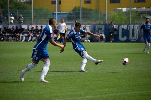 Marius Ciobanu, în prim-plan, este o soluție de jucător U21 pentru FCU Craiova. FOTO: FCU 1948 Craiova