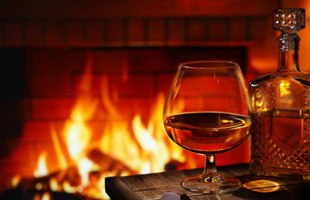 Un cognac fin pentru momente speciale - Descoperă aromele intense de la SmartDrinks.ro!