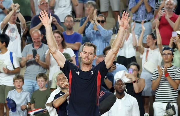 Andy Murray s-a retras, oficial, din tenis. Aplaudat la scenă deschisă de mii de oameni