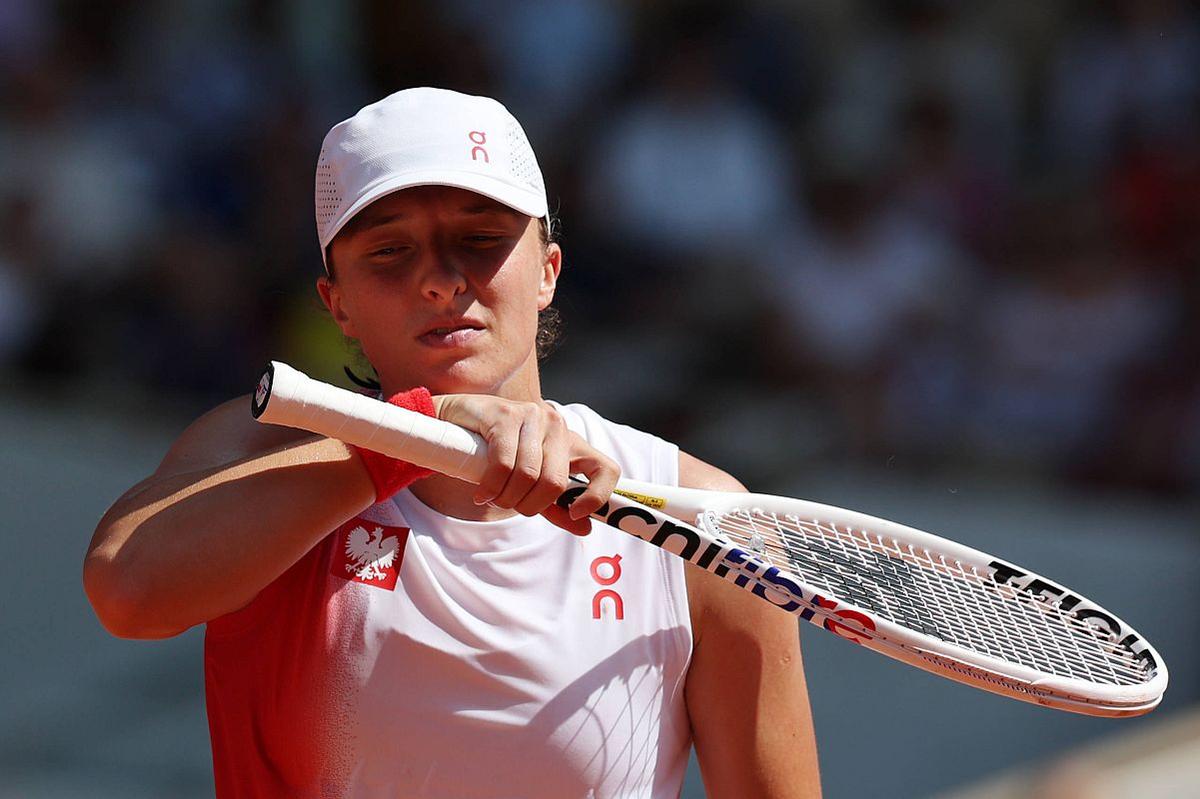 Surpriză URIAȘĂ în semifinalele turneului de tenis » Iga Swiatek a pierdut în două seturi și va lupta pentru bronz
