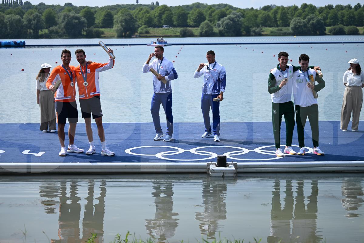 Andrei Cornea și Marian Enache, campionii de la dublu vâsle: „Nu am cuvinte pentru sentimentul de a fi pe podiumul olimpic” + „Totul a dispărut, a zburat, am devenit mai ușor”