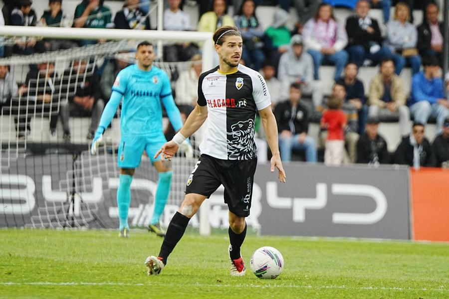 Tomas Ribeiro negociază cu Dinamo // foto: Imago Images Dinamo nu renunță la vechea țintă de fundaș: „Sunt discuții cu el”
