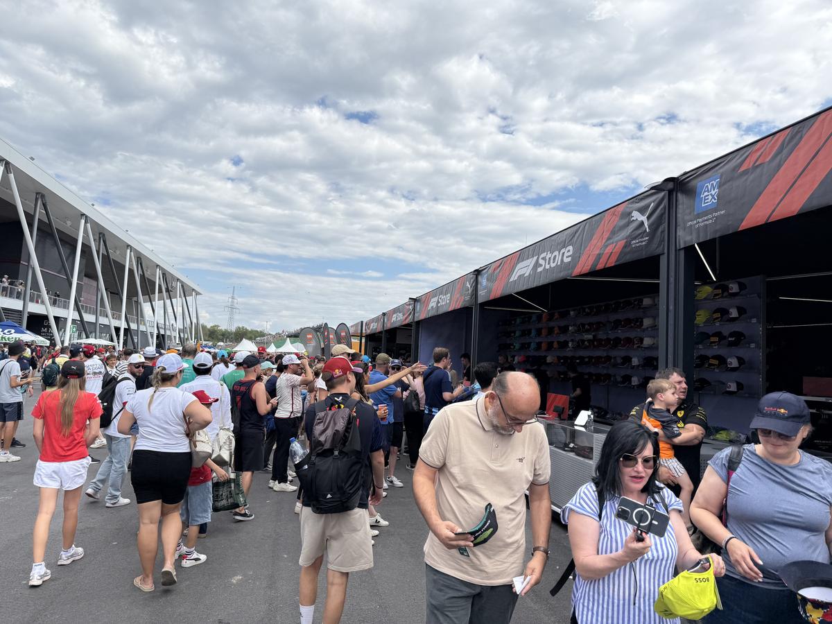 Atenție, Formula 1 nu e pentru oricine: cât costă o felie de pizza, o porție de cartofi sau o Cola » Ce prețuri sunt la MP de la Hungaroring