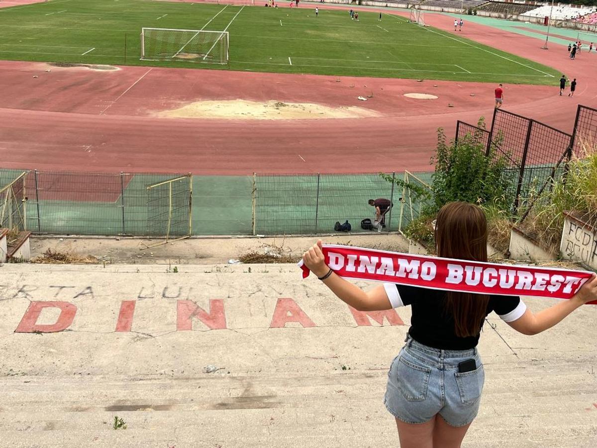 „Dinamo, iubirea care nu se stinge!” » GSP.ro scoate la lumină povestea unei microbiste care și-a transformat dragostea pentru echipă în carte: „Încă nu-mi vine să cred!”
