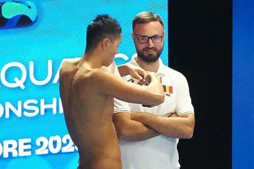 Adrian Rădulescu și David Popovici înaintea finalei de la 200 metri liber