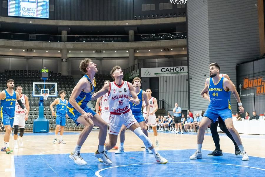 România, învinsă de Bulgaria în 2 amicale/Foto: Instagram (bf.basketball) Naționala de baschet masculin continuă cursa spre Campionatul Mondial! 4 meciuri în luna august pentru tricolori