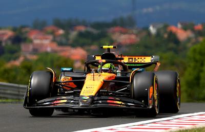 Lando Norris, start în forță! Pilotul McLaren a fost cel mai rapid în prima sesiune de antrenamente