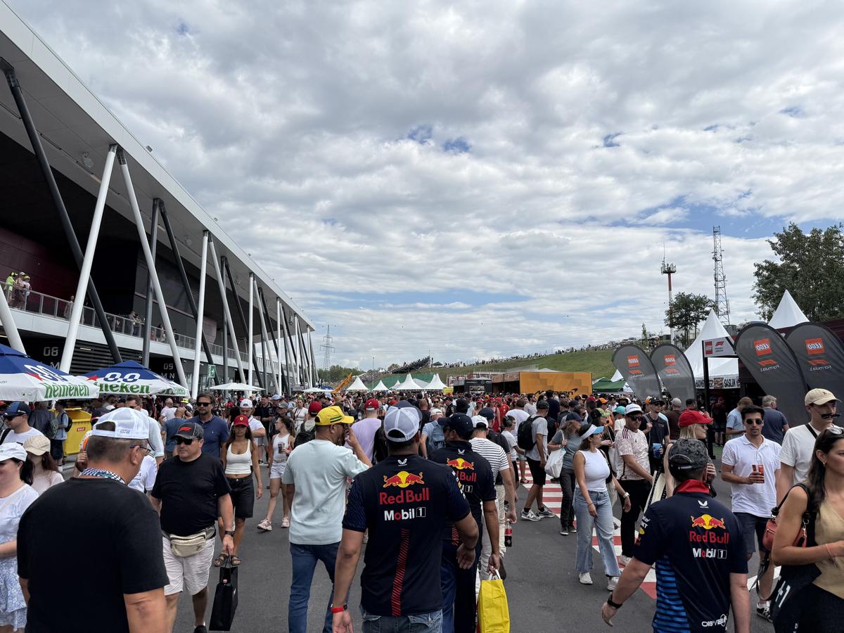 Atenție, Formula 1 nu e pentru oricine: cât costă o felie de pizza, o porție de cartofi sau o Cola » Ce prețuri sunt la MP de la Hungaroring