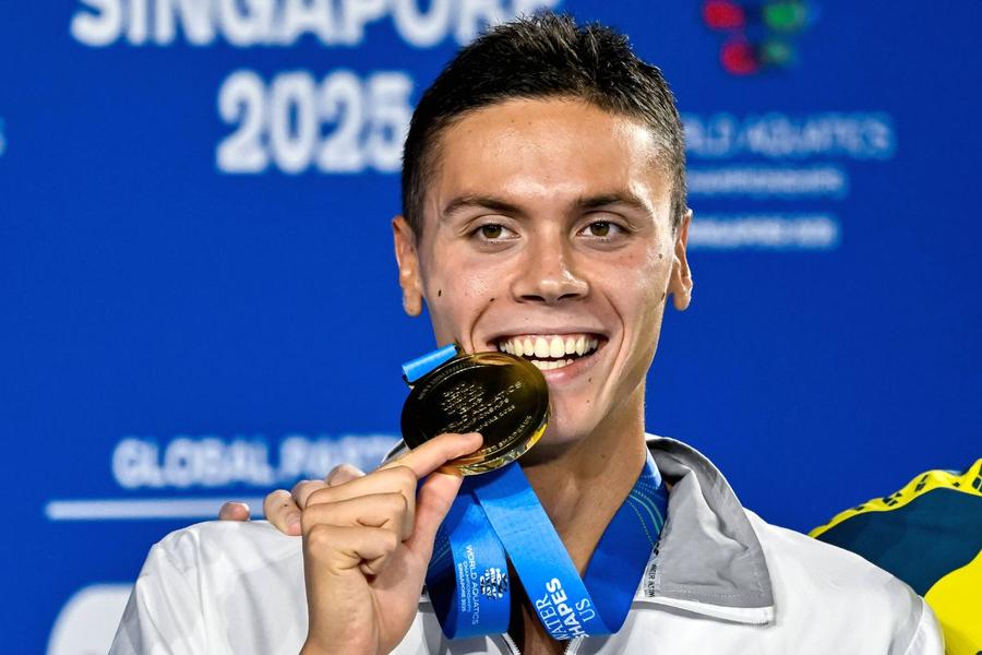 David Popovici, campion mondial la 100 și 200m liber la Singapore/ foto: Imago Images România, treisprezece medalii mondiale în 2025 » Mai sunt trei competiții majore în acest an: haltere, gimnastică și handbal + Mihaela Cambei va fi prezentă, în schimb Ana Bărbosu nu