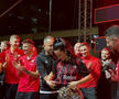 Celebra artistă i-a așteptat pe fotbaliști după victoria cu FCSB » Shkendija a sărbătorit în stradă!