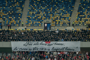 Ultrașii lui Dinamo au tras semnalul de alarmă: „Diletantismul și superficialitatea din management au dus echipa a doua la moarte”