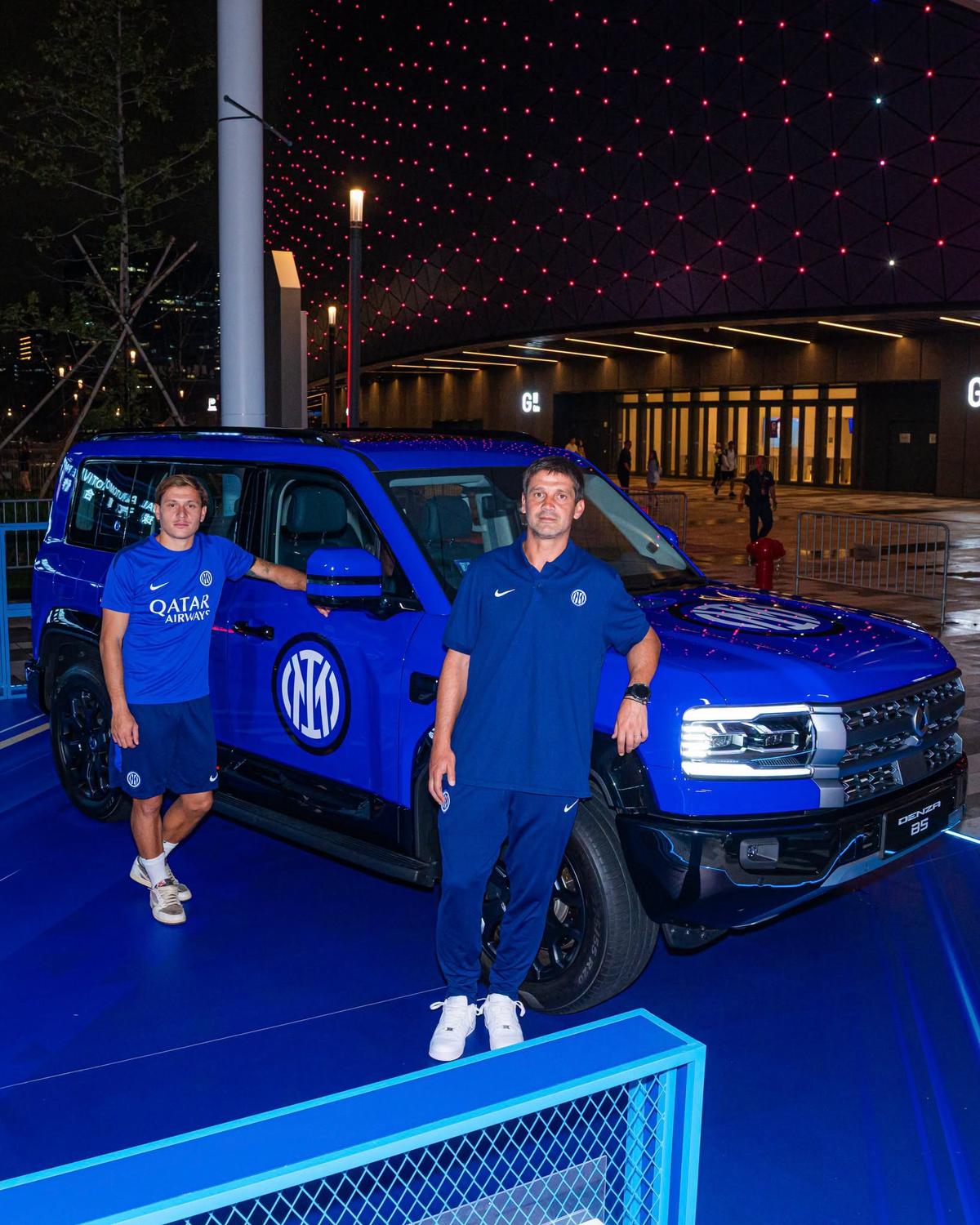 Cristi Chivu, acțiune BYD la Hong Kong // foto: Facebook