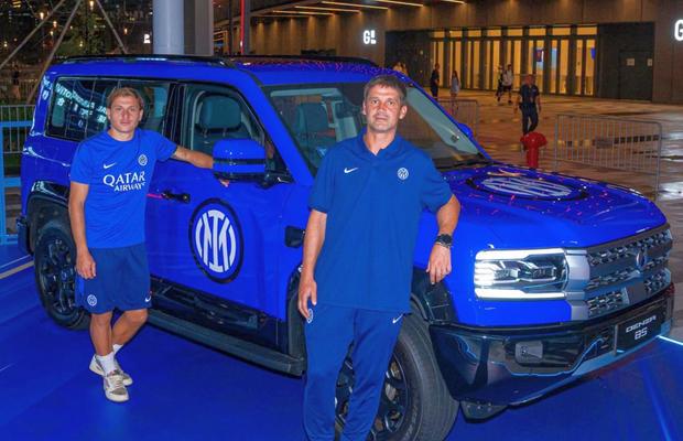 Cristi Chivu, în prim-plan înaintea amicalului de lux cu Manchester City: „De la Milano la Hong Kong”