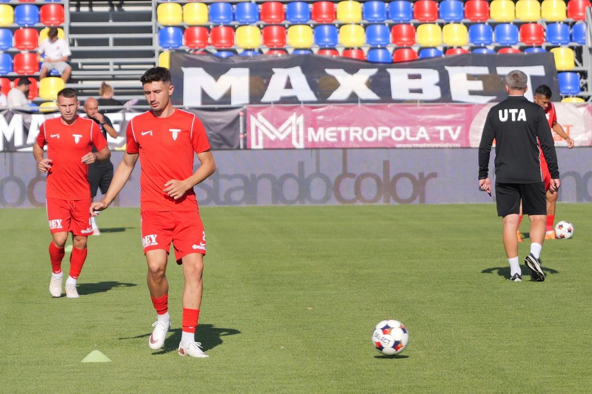 Imagini înainte de Voluntari - UTA Arad