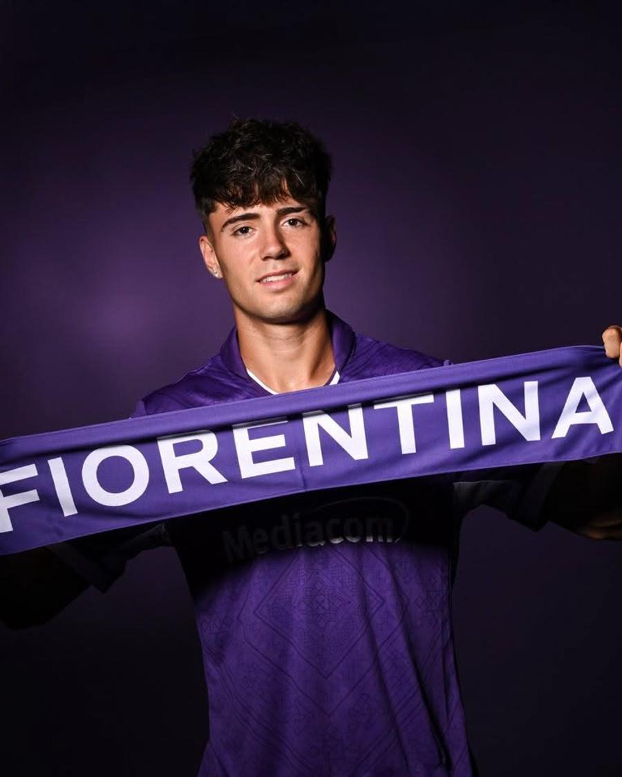 Victor Valdepenas va reprezenta concurența lui Radu Drăgușin la Fiorentina // foto: facebook @ACF Fiorentina Concurență pentru Radu Drăgușin » Fiorentina l-a transferat pe fundașul lui Real Madrid