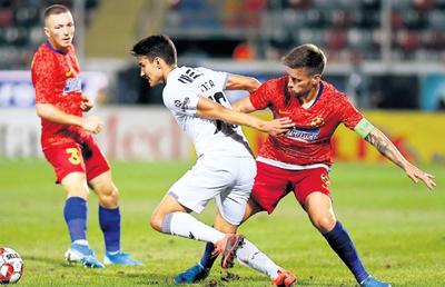Grașii se țin pe tușă! EDITORIAL Alin Buzărin: „Așa ceva nu vezi nici la liga a treia! Niște băieți care transpiră maioneză”