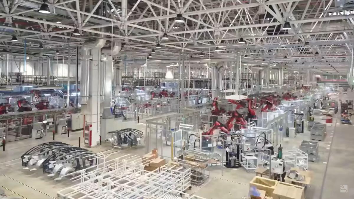 Tesla vine în România: va deschide un centru de vânzări și în București