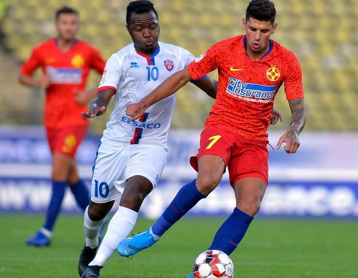 Hervin Ongenda, în duel cu Florinel Coman