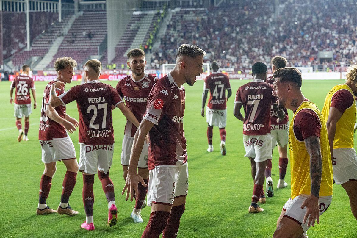 S-au autoevacuat și de pe teren » Dinamo, umilită de Rapid în Giulești! Clasamentul ACUM