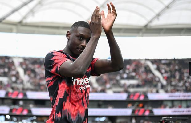 Kolo Muani s-a transferat la PSG! Cu mai puțin de două ore înaintea închiderii ferestrei de mercato în Germania, mutarea a fost gata să pice