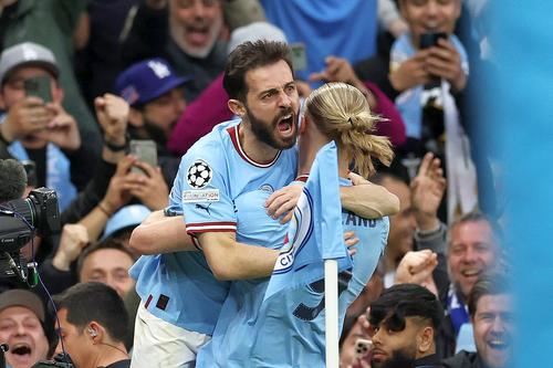 Erling Haaland, alături de Bernardo Silva // foto: Guliver/gettyimages